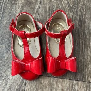 VGUC toddler size 4 red dress shoes